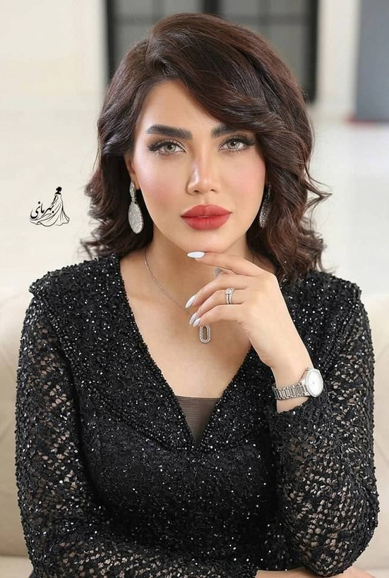 ماکسی مجلسی سایه پارت جدید جنس دانتل چمنی و سنگدوزی (سایه)