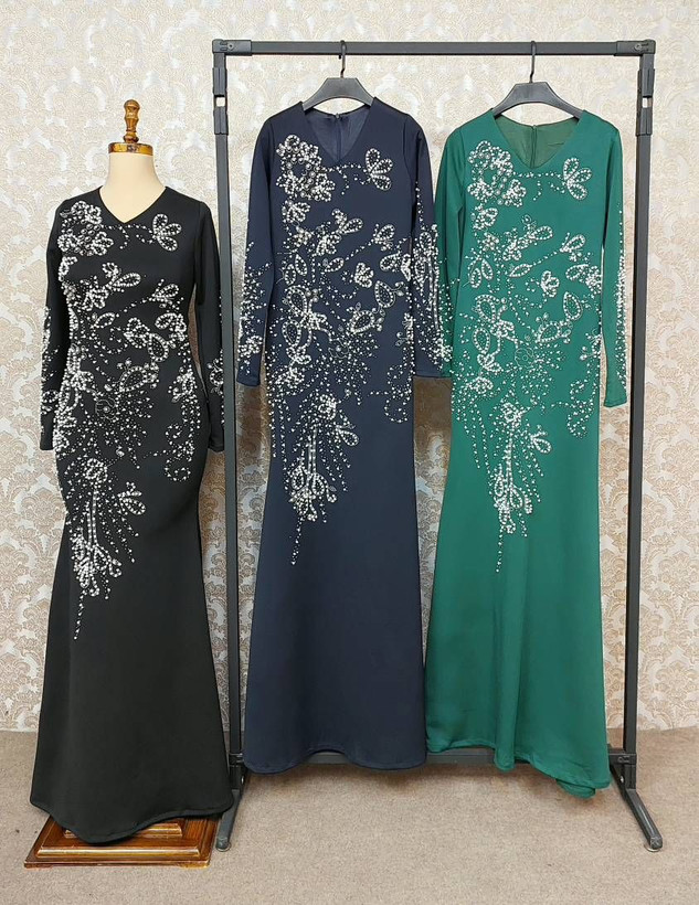 ماکسی مجلسی ساناز جنس : غواصی گرمبالا (مروارید و سنگ و نگین کاری ) (قد۱۵۰)(زیپداره)