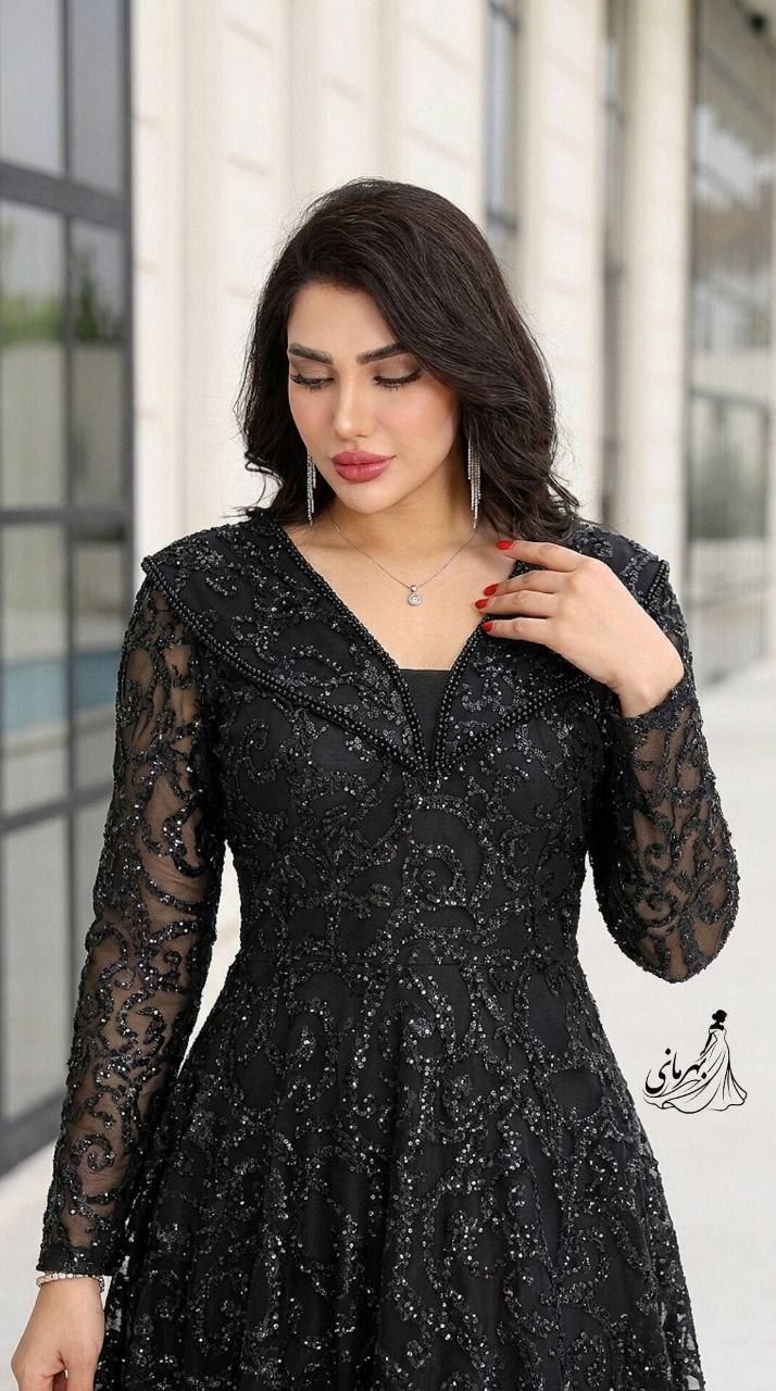 ماکسی مجلسی سایه پارت جدید  جنس دانتل چمنی و سنگدوزی (سایه)