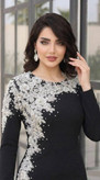 ماکسی (زیبا) کاپدار قد حدود 155 از سرشانه دیزاین شده با گیپور و نگین و مروارید پانچ شده