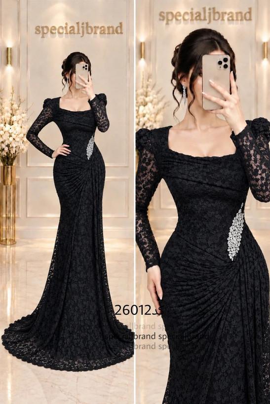ماکسی پیراهن (مجلسی آوانگارد) جنس : دانتل درجه یک (قد۱۷۰)(زیپ داره)